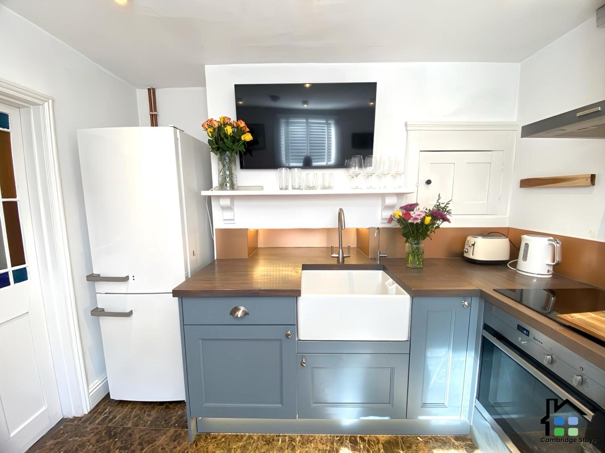 Cambridge Stays 3Br House, Easy Walk To City Center, 2 Showers, Garden, 2 Free Parking Spaces Exterior photo